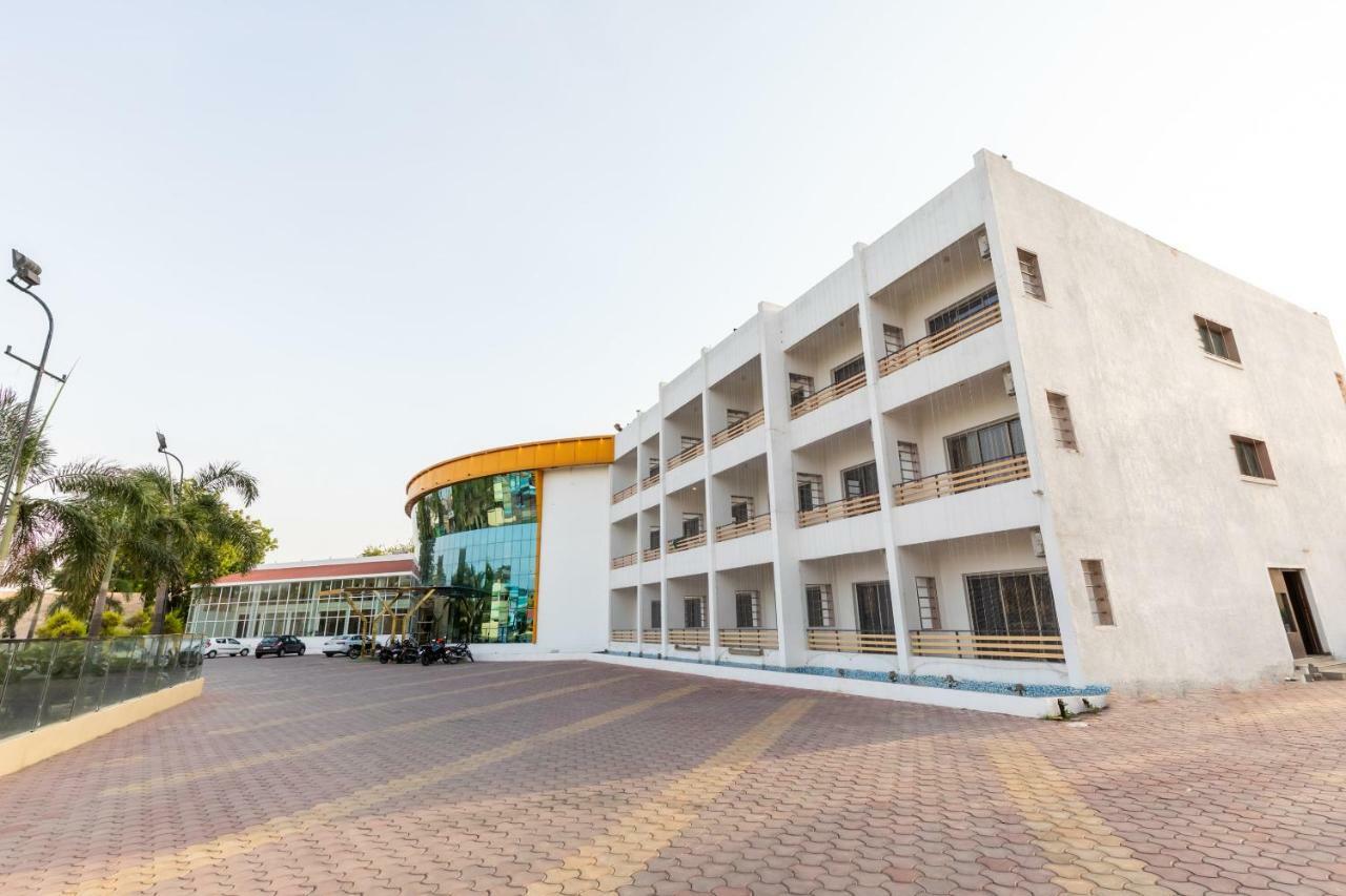 Oyo 42910 Hotel Rudra Palace Ratlām 외부 사진