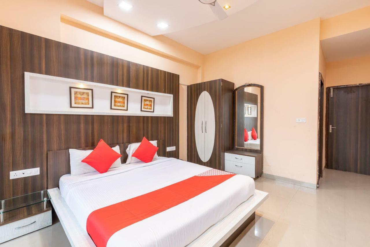 Oyo 42910 Hotel Rudra Palace Ratlām 외부 사진
