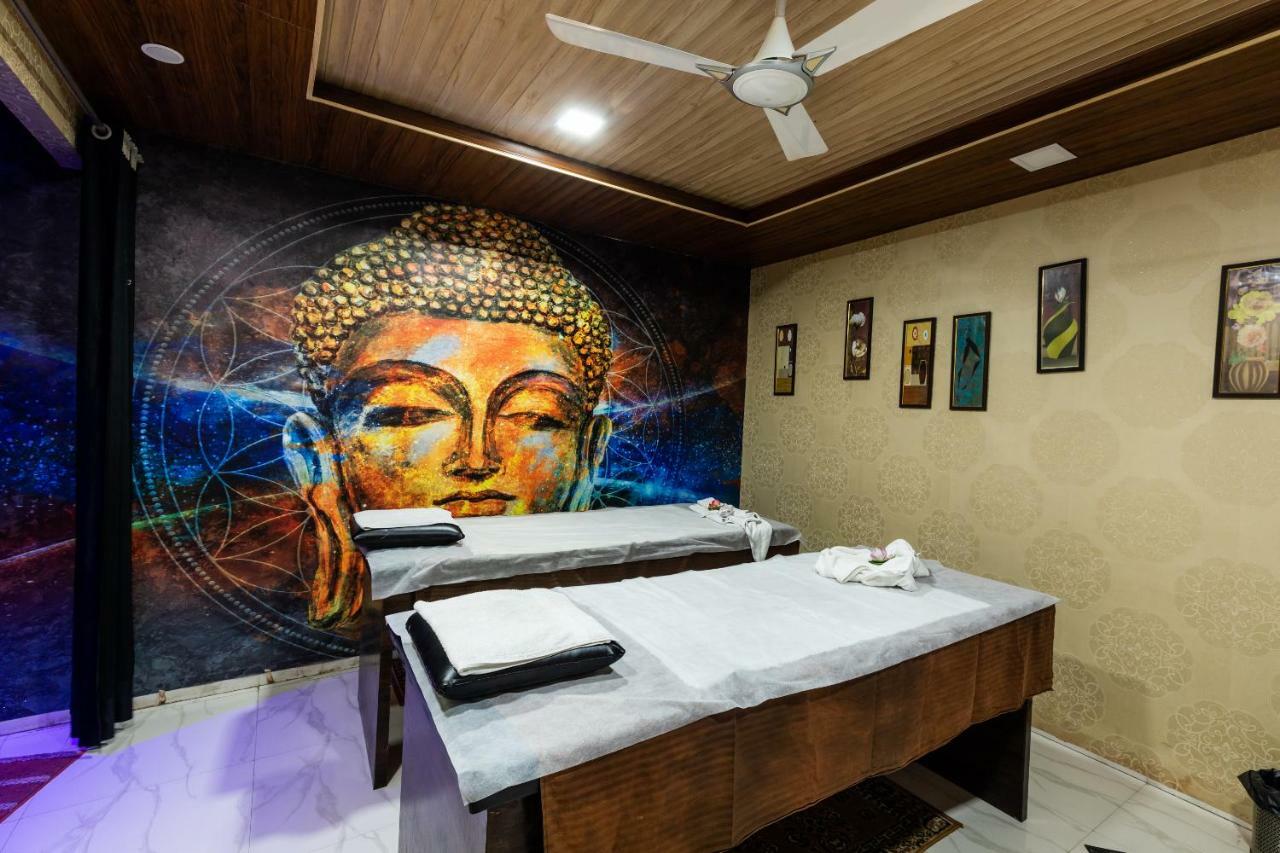 Oyo 42910 Hotel Rudra Palace Ratlām 외부 사진